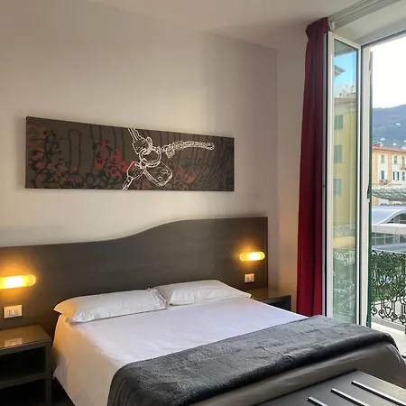 Πανσιόν 54 Rosselli 4*