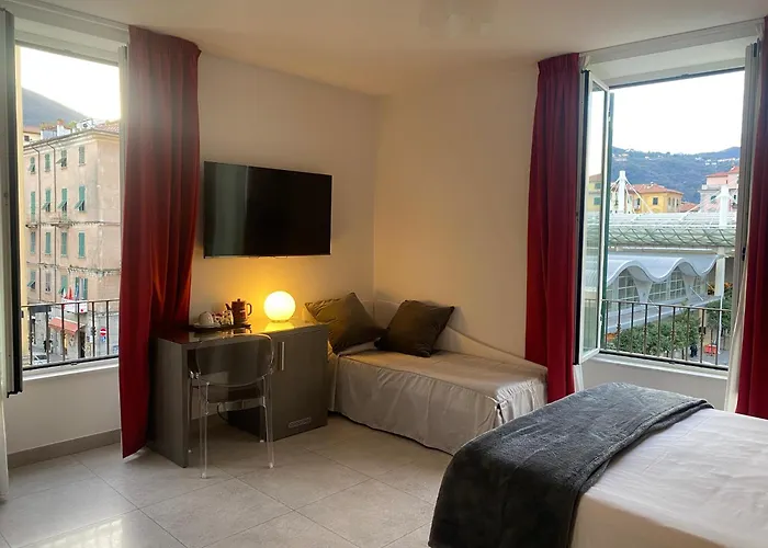 54 Rosselli Πανσιόν 4*