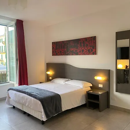 54 Rosselli Pensionat *