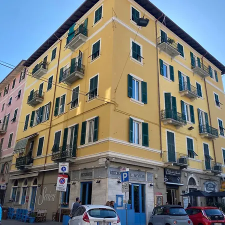 54 Rosselli Pensionat